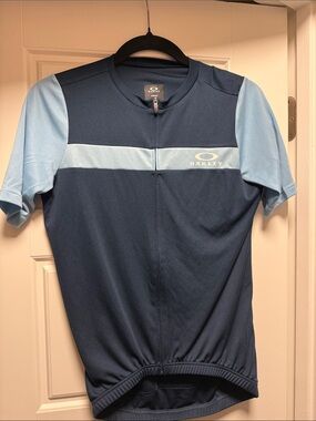 Oakley Men's Cycling Jersey in Navy and Light Blue